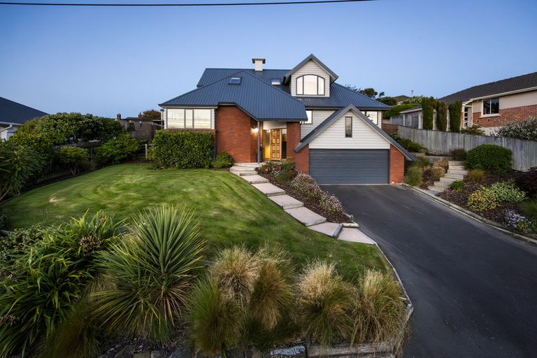 Photo of property in 17 Shandon Road, Vauxhall, Dunedin, 9013