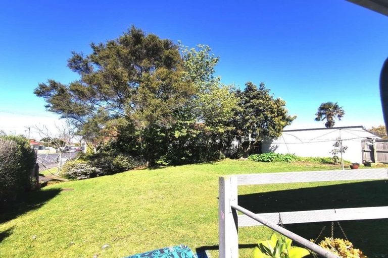 Photo of property in 21 Mcannalley Street, Manurewa East, Auckland, 2102