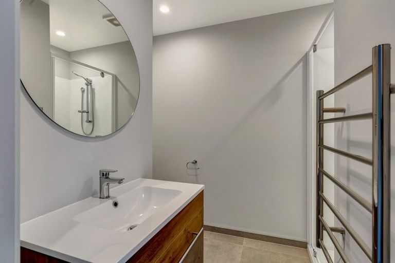 Photo of property in 9/9 Grove Road, Addington, Christchurch, 8024