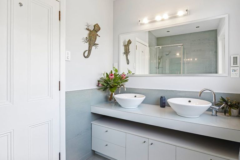 Photo of property in 55 Valley Road, Cashmere, Christchurch, 8022