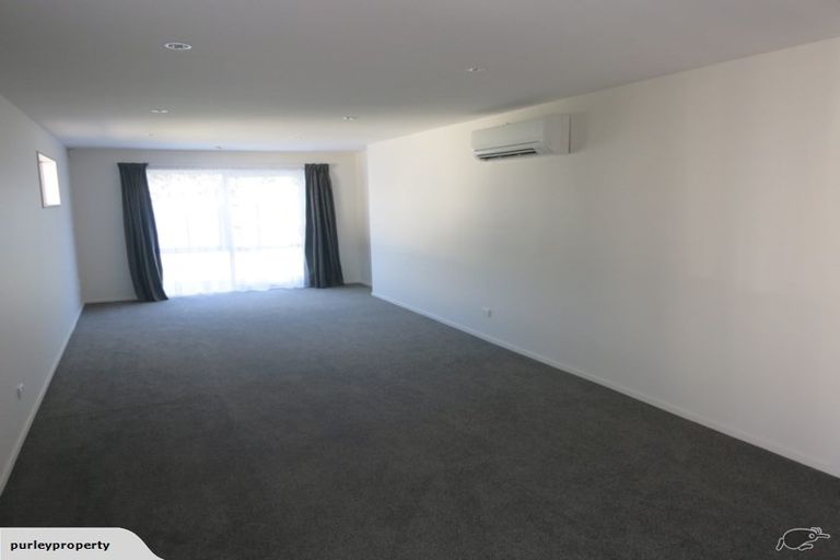 Photo of property in 28 Lincoln Road, Hillmorton, Christchurch, 8024