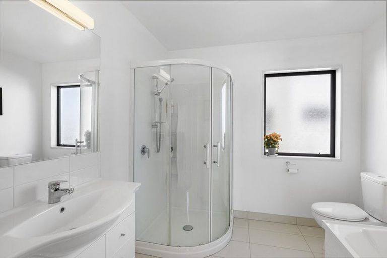 Photo of property in 10 Torbeg Lane, Broomfield, Christchurch, 8042