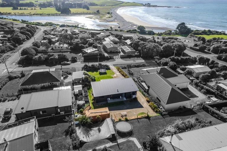 Photo of property in 13 Semple Street, Kakanui, Oamaru, 9495