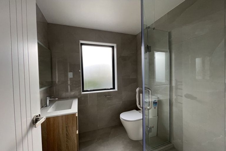 Photo of property in 11a Mawney Road, Henderson, Auckland, 0610