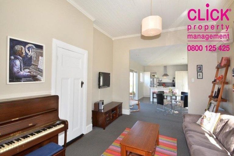 Photo of property in 69 Hargest Crescent, Saint Clair, Dunedin, 9012