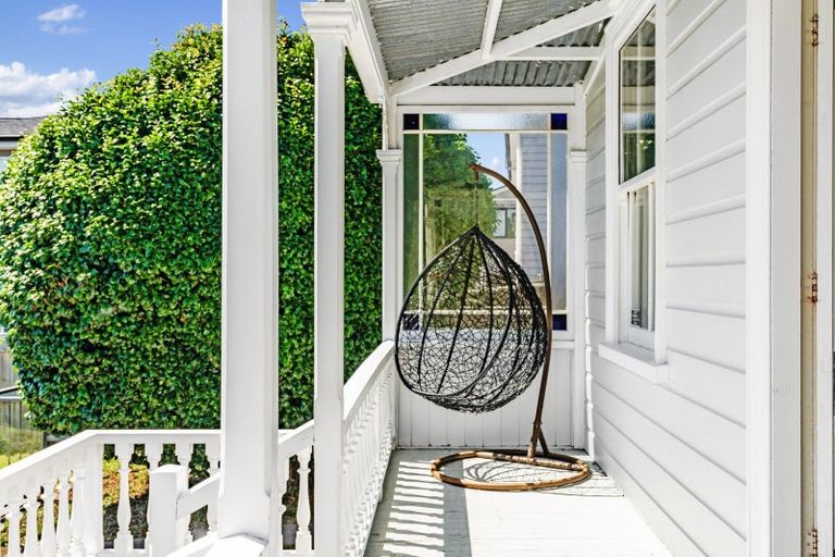 Photo of property in 12 The Avenue, Albany, Auckland, 0632