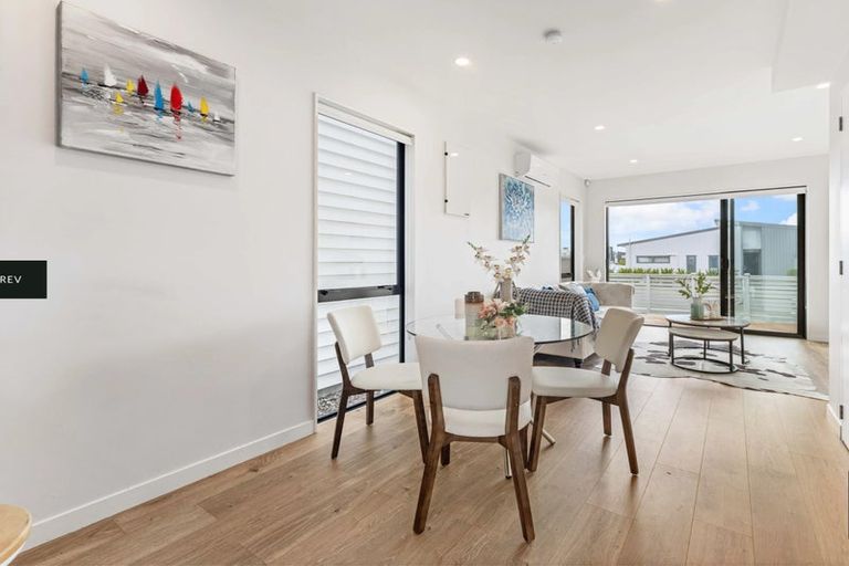 Photo of property in 18 Parahau Road, Papakura, 2110