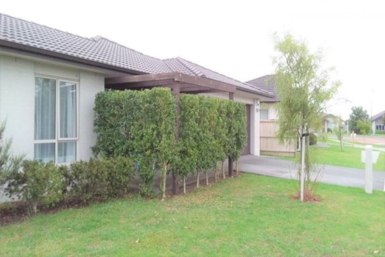 Photo of property in 5 Strathaven Road, Wattle Downs, Auckland, 2103