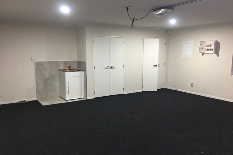 Photo of property in 36d Victoria Road, Papatoetoe, Auckland, 2025