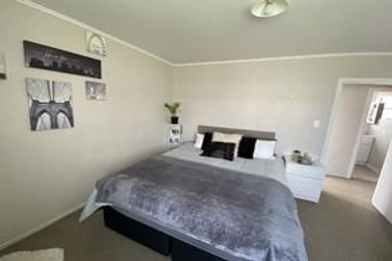 Photo of property in 66 Cargill Street, Papakura, 2110