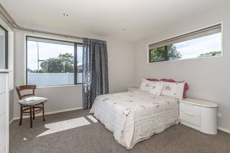 Photo of property in 10 Radiata Avenue, Parklands, Christchurch, 8083