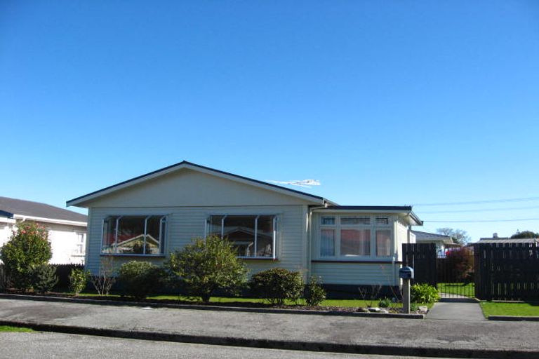 Photo of property in 12 Milton Road, Greymouth, 7805