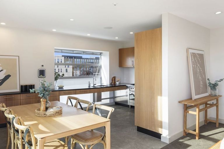 Photo of property in Braemar Apartments, 6/2 Cranmer Square, Christchurch Central, Christchurch, 8013
