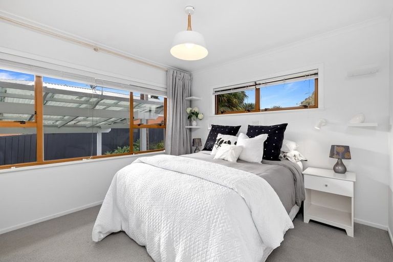 Photo of property in 68 Paragon Avenue, Beach Haven, Auckland, 0626