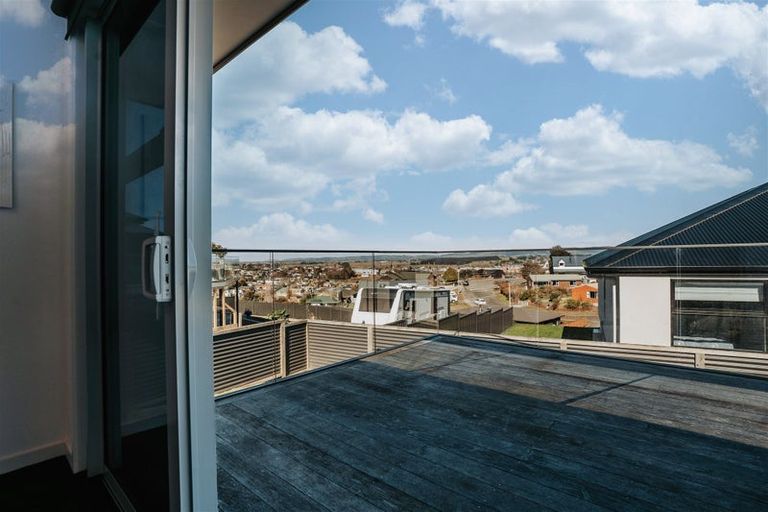 Photo of property in 40 Mcneil Street, Balclutha, 9230