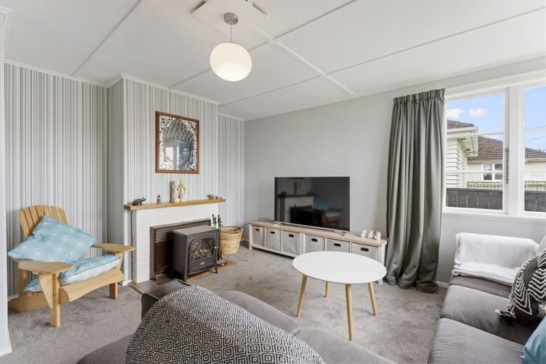 Photo of property in 26 Bell Street, Marton, 4710