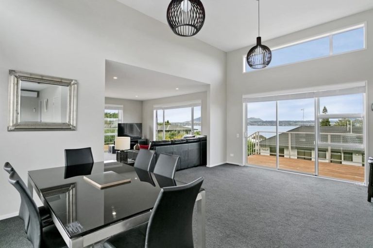 Photo of property in 3b Isobel Street, Acacia Bay, Taupo, 3330