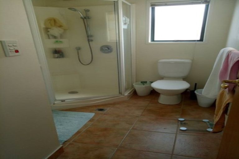 Photo of property in 2/15 Quebec Road, Milford, Auckland, 0620