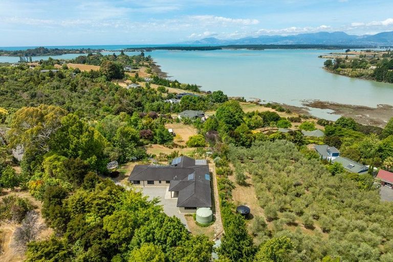 Photo of property in 4 Bronte Road East, Bronte, Upper Moutere, 7173