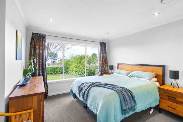 Photo of property in 40 Oriana Crescent, Hornby, Christchurch, 8042