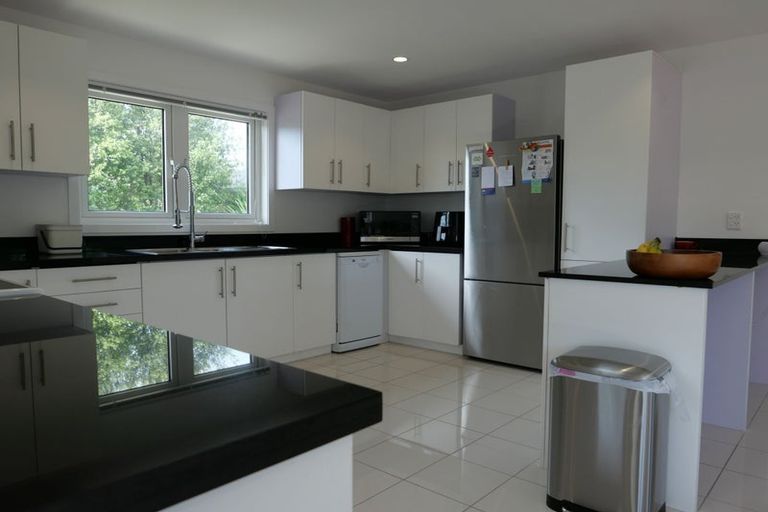 Photo of property in 29 Awatea Avenue, Paraparaumu, 5032