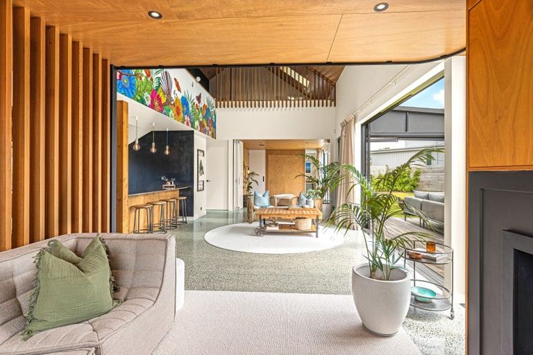 Photo of property in 17 Patiki Place, Omaha, 0986