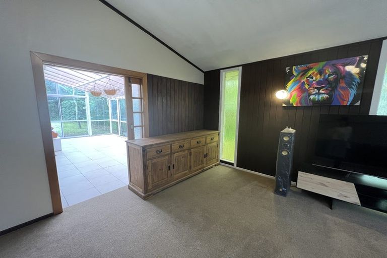 Photo of property in 56 Universal Drive, Henderson, Auckland, 0610