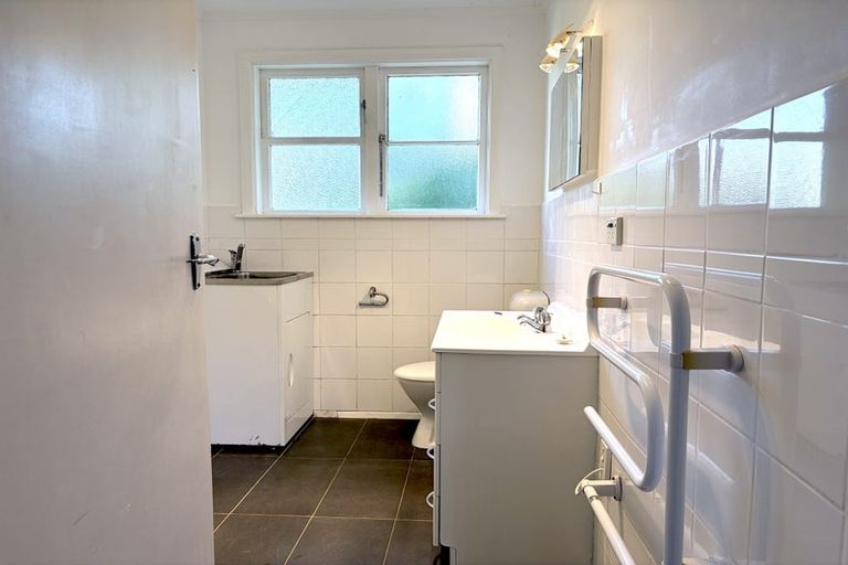 Photo of property in 125 Ironside Road, Johnsonville, Wellington, 6037