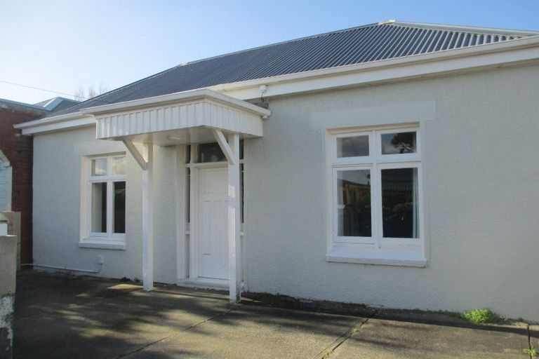 Photo of property in 18 Cashel Street, South Dunedin, Dunedin, 9012