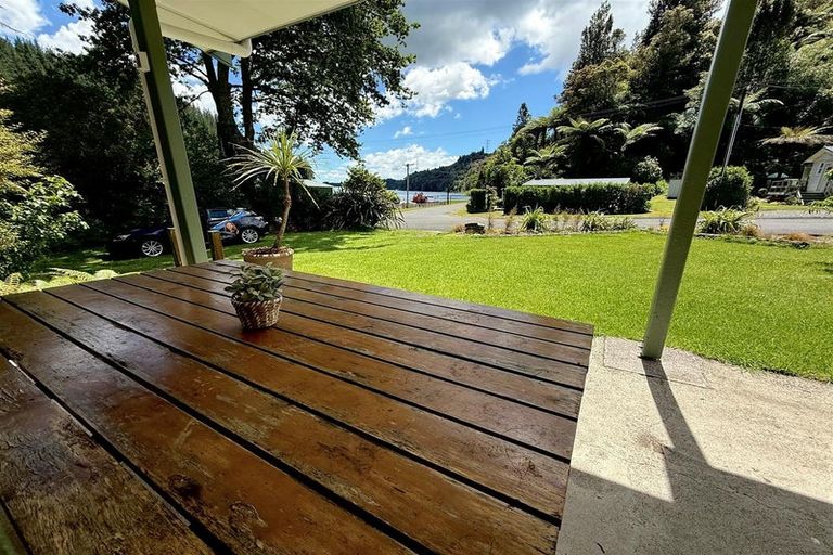 Photo of property in 36 Tombleson Road, Lake Rotoma, Rotorua, 3074