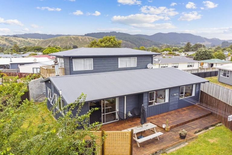 Photo of property in 14 Cypress Grove, Paraparaumu, 5032