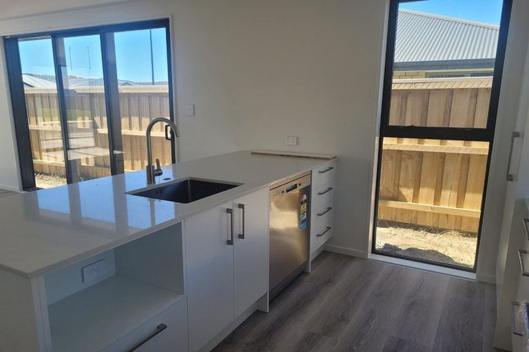 Photo of property in 15 Ellmers Street, Woodend, 7691