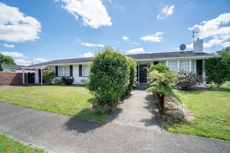 Photo of property in 1 Rakino Place, Awapuni, Palmerston North, 4412