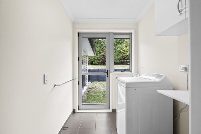 Photo of property in 83 Dalmore Way, Acacia Bay, Taupo, 3385