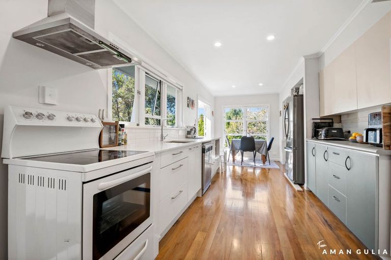 Photo of property in 53 Glengarry Road, Glen Eden, Auckland, 0602