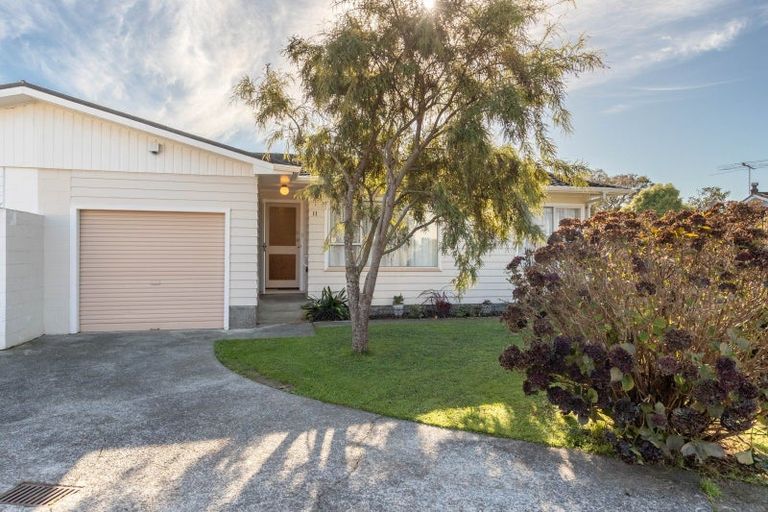 Photo of property in 11b Waddington Drive, Naenae, Lower Hutt, 5011