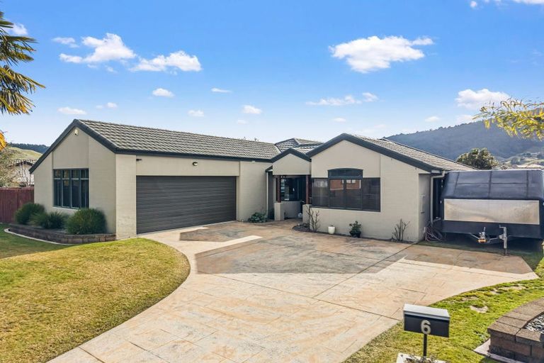 Photo of property in 6 Mccahon Drive, Pukehangi, Rotorua, 3015