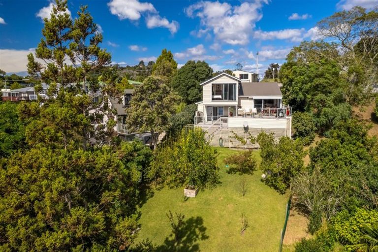Photo of property in 3 Oneroa Road, Russell, 0202