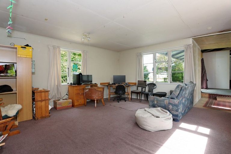 Photo of property in 9 Kimber Street, Halcombe, Feilding, 4779