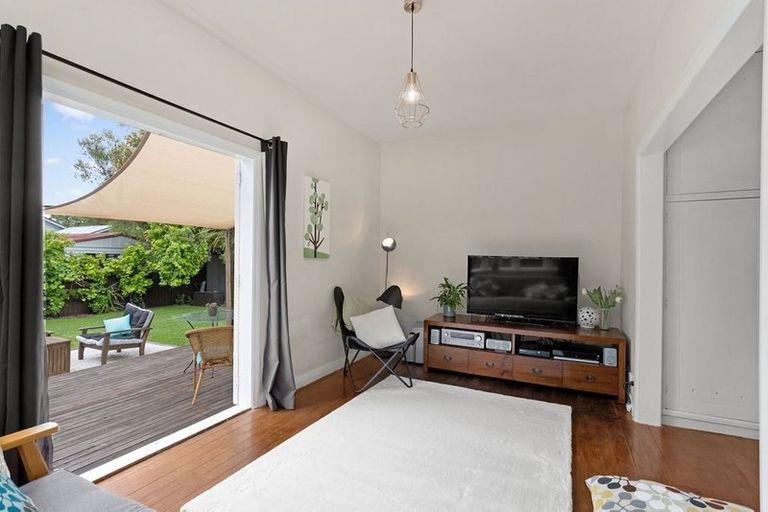 Photo of property in 18 Pascoe Avenue, Mairehau, Christchurch, 8013