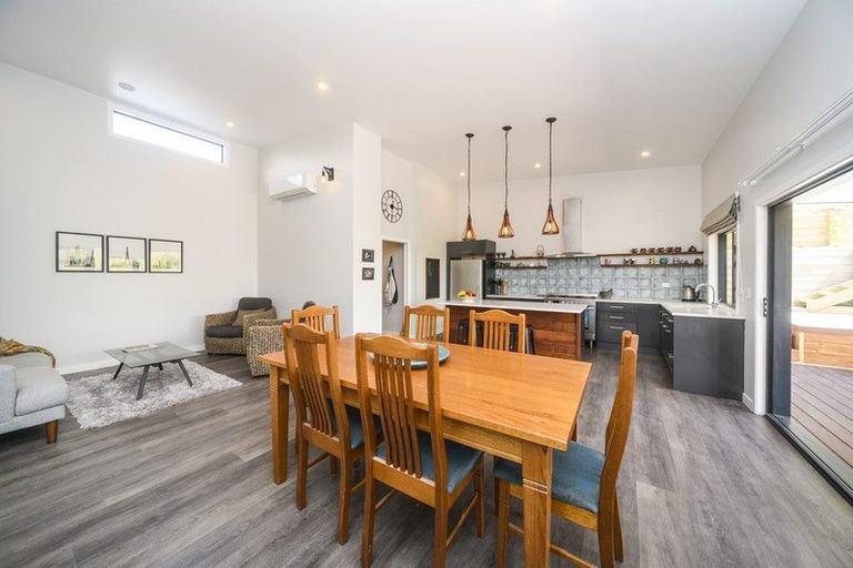 Photo of property in 107 Cashmere Drive, Fitzherbert, Palmerston North, 4410