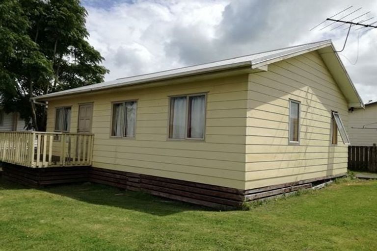 Photo of property in 7 Clayton Road, Manurewa, Auckland, 2102