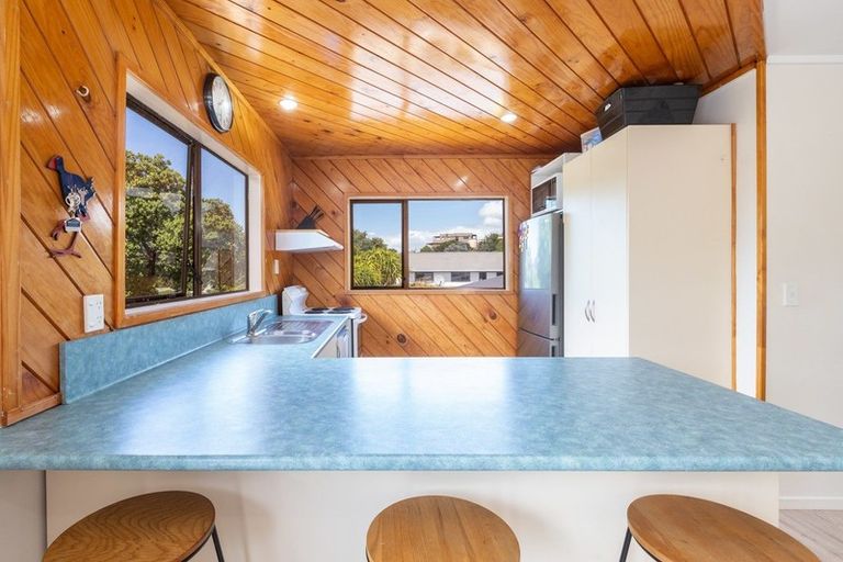 Photo of property in 8 Taranui Place, Mangawhai Heads, Mangawhai, 0505