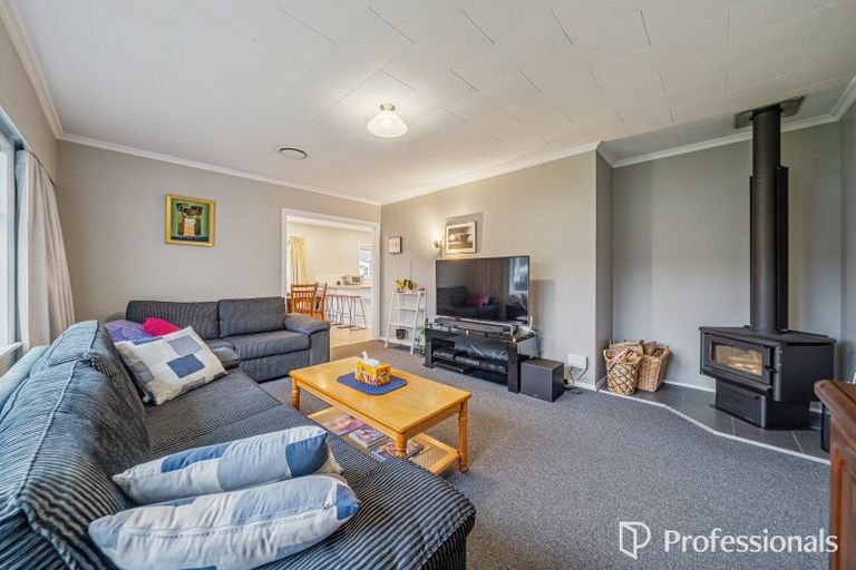 Photo of property in 2 Short Street, Wainuiomata, Lower Hutt, 5014
