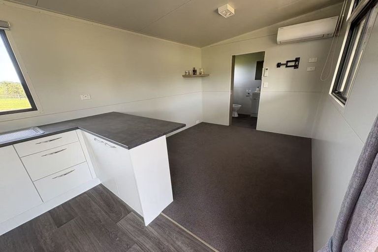 Photo of property in 300 Kingseat Road, Kingseat, Pukekohe, 2679