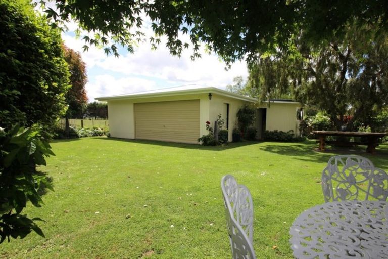 Photo of property in 16 Smith Street, Dannevirke, 4930