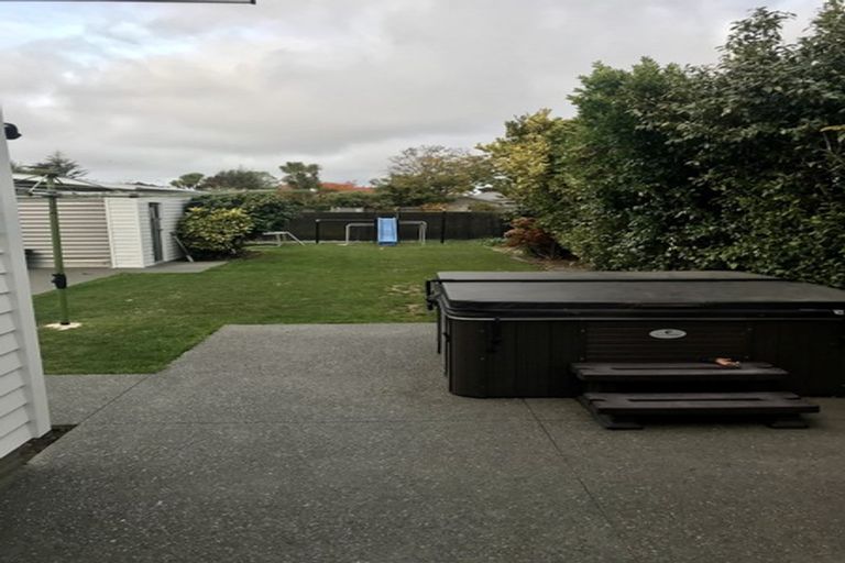 Photo of property in 110 Stapletons Road, Richmond, Christchurch, 8013