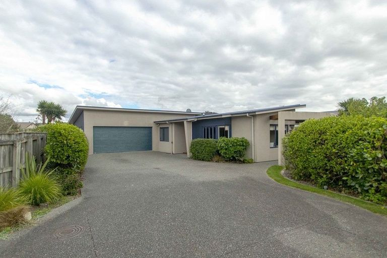 Photo of property in 16a Burness Road, Greenmeadows, Napier, 4112