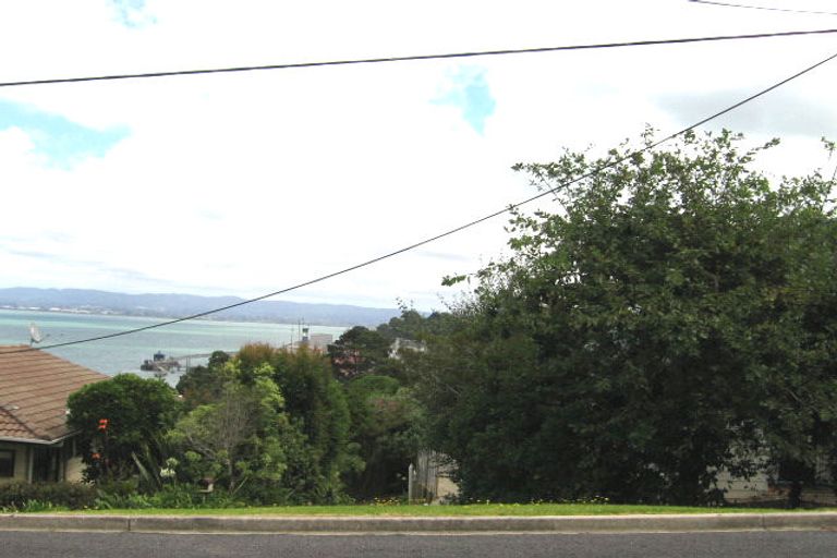 Photo of property in 40a Palmerston Road, Birkenhead, Auckland, 0626