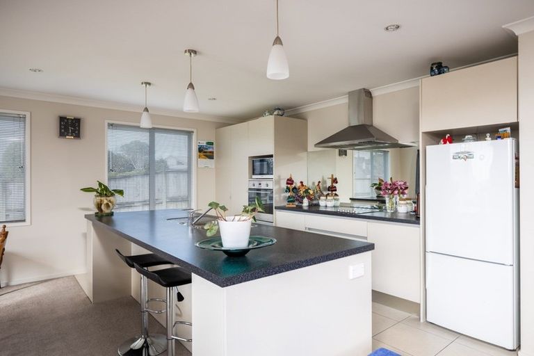 Photo of property in 1 Honeyfield Drive, Whalers Gate, New Plymouth, 4310